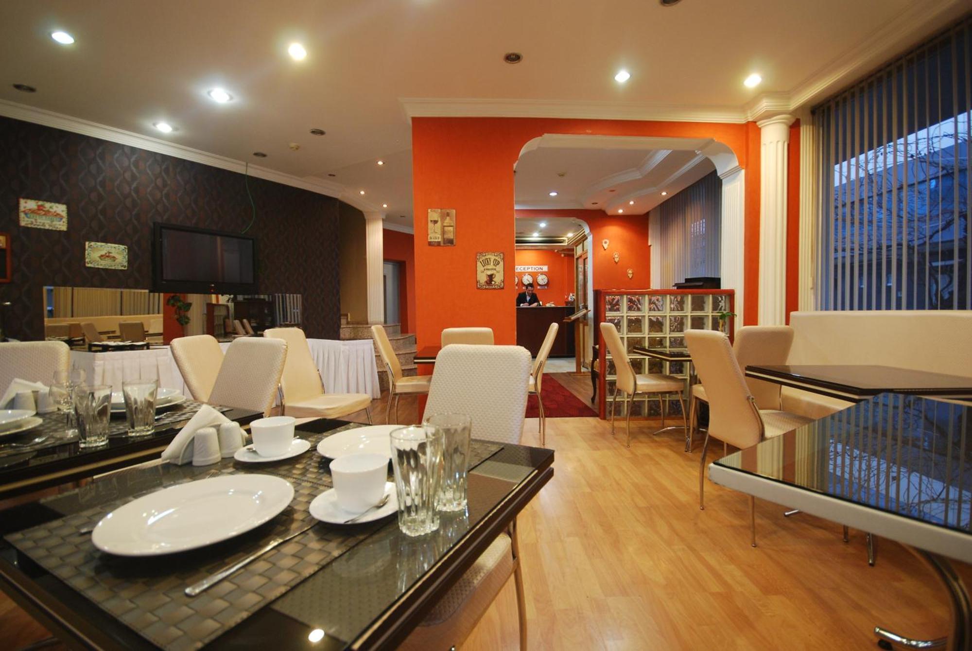 Mini hotel Esmirna Restaurante foto